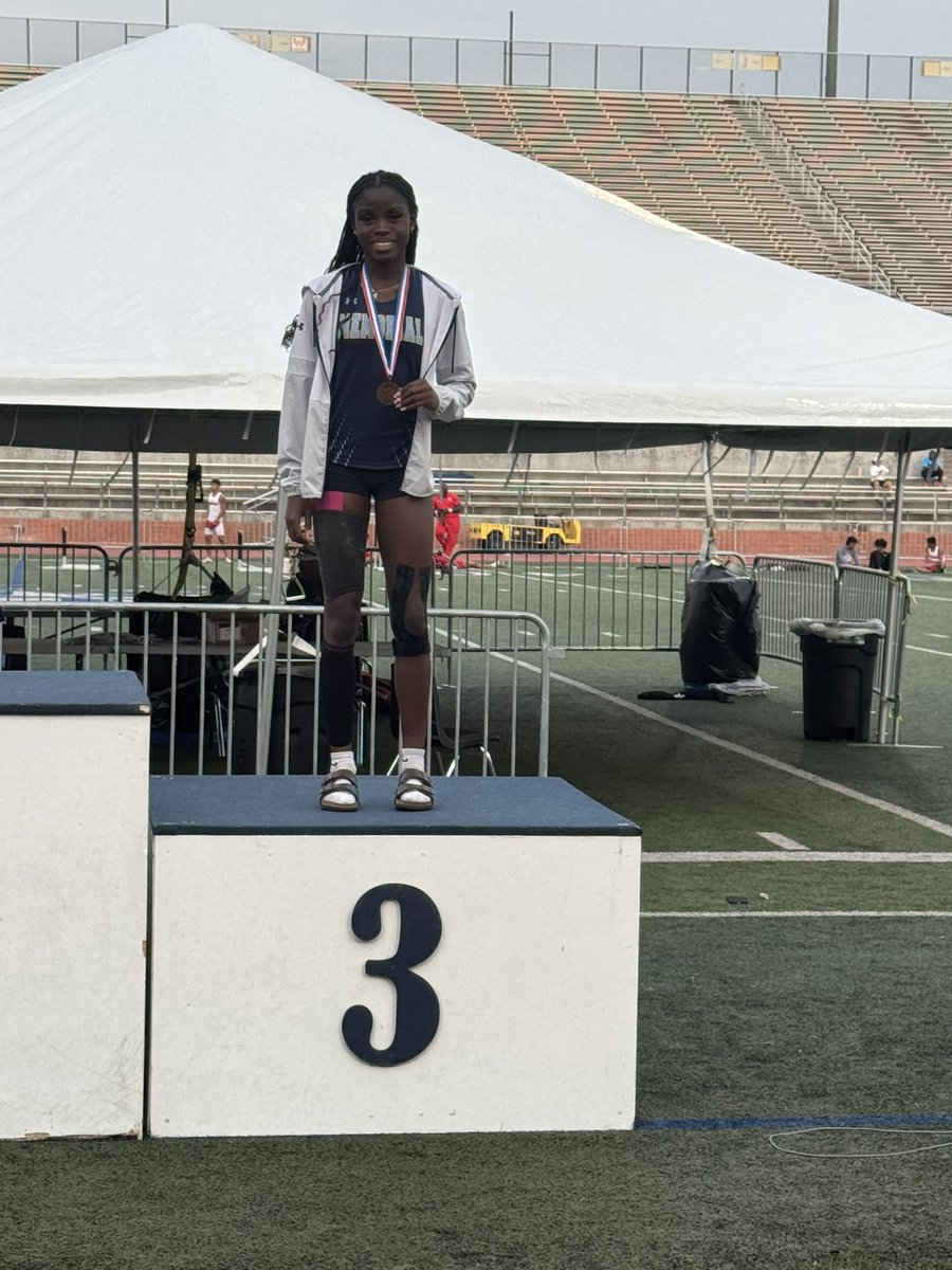 TrackMemorial's tweet photo. Congrats to Ann &amp; Jayden for placing 3rd at the regional track meet! 
Ann Mabadeje 🥉- Triple Jump 38-4.50
Jayden Pinkard 🥉- Shot put 38-2.75
@mospatterson @Pride_Mustangs @McAllenMemorial https://t.co/TaWPOGhojm