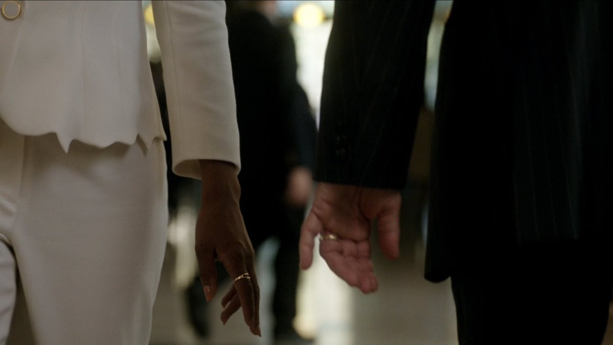 just experienced this Olitz scene for the first time and wow. Shonda Rhimes could've written Romeo and Juliet but Shakespeare couldn't have written Fitz and Olivia.