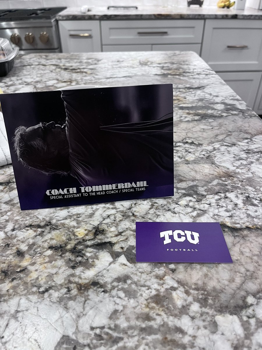 read_barber20's tweet image. Very grateful and a huge thanks to Coach @MTommerdahl for a handwritten invitation to the @TCUFootball specialist camp. Looking forward to it!
@willfrost_tcu @Coach_Casey_P @bobwager31 @trlong02 @StClark30 @SteveSmithFBC