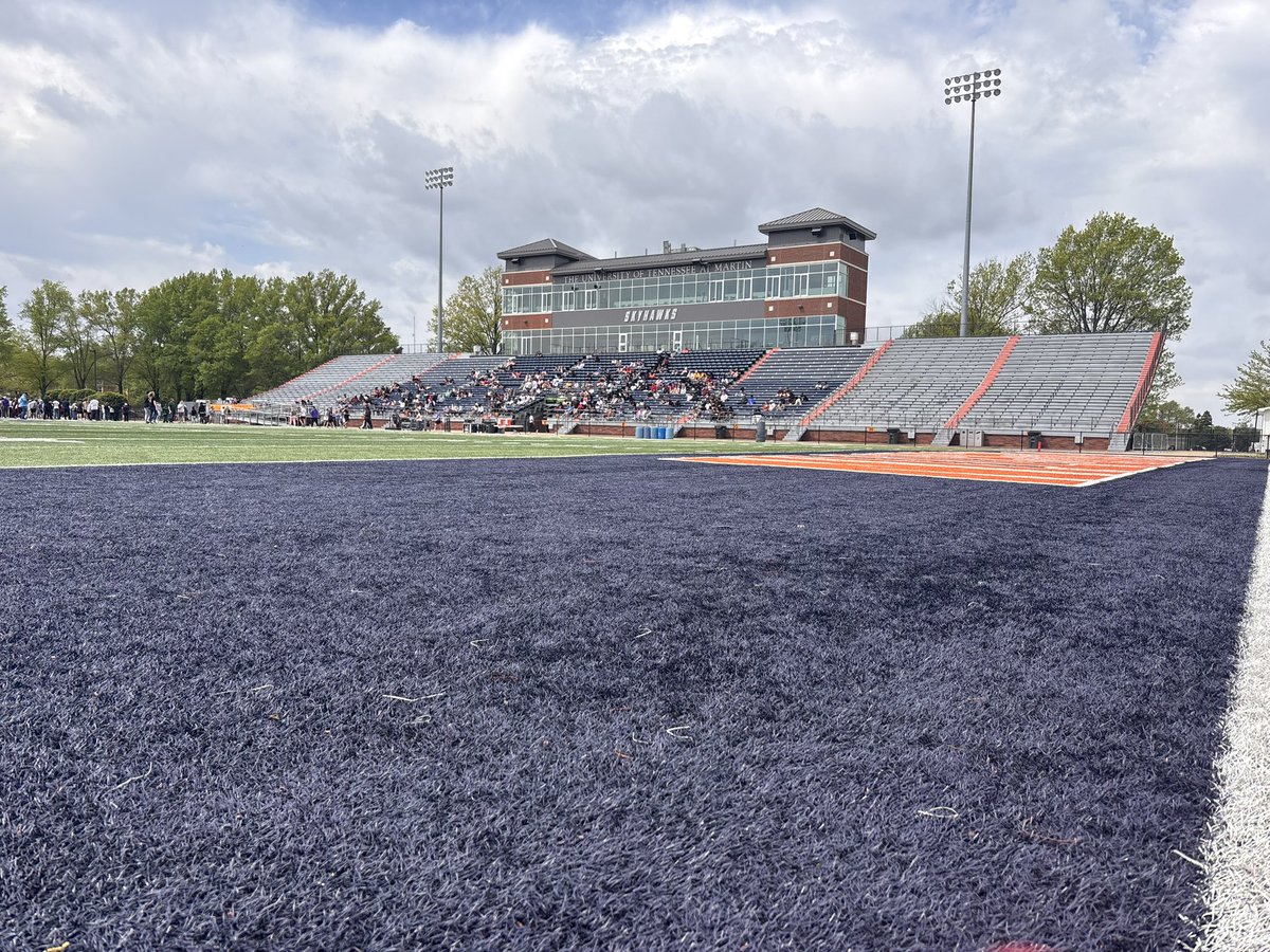 LeAndrew G. Lloyd 27’ (@king_g_lloyd) on Twitter photo Had a great time <a href="/UTM_FOOTBALL/">UT Martin Football</a> for the Junior Day. Thank you <a href="/CoachLeno_UTM/">Lenon James Jr.</a>, <a href="/coachperry_8/">Josh Perry</a> and <a href="/CoachAClifton/">Antonio Clifton</a> for having me & taking the time to speak with me. Had a great time <a href="/UTM_FOOTBALL/">UT Martin Football</a> for the Junior Day. Thank you <a href="/CoachLeno_UTM/">Lenon James Jr.</a>, <a href="/coachperry_8/">Josh Perry</a> and <a href="/CoachAClifton/">Antonio Clifton</a> for having me & taking the time to speak with me.