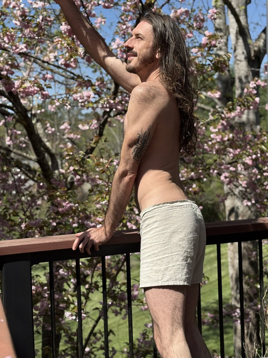 My shorts fell off after this. Would you wanna see what happens next?