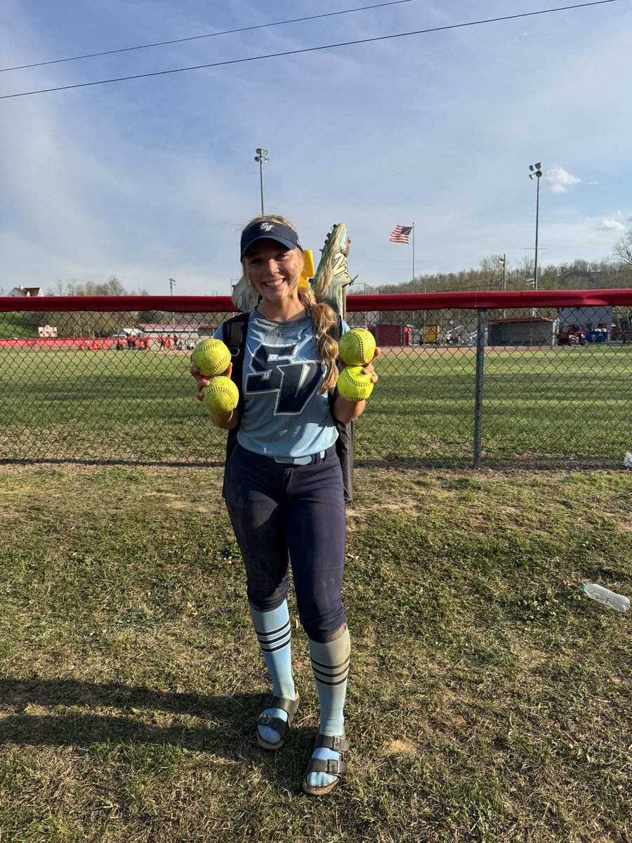 Kate Spry had a DAY today!

Game 1:
FOUR FOR FOUR!!
Two Homeruns, double, single, 5RBIs

Game 2:
3-4, Two Homeruns,single, 3 RBIs

Congratulations <a href="/kategspry/">kate spry</a>