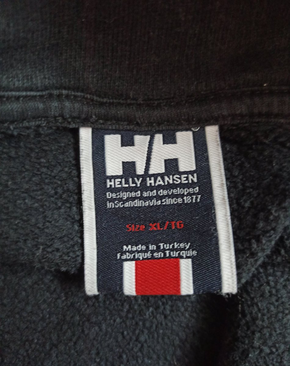 🔥 Helly Hansen Sweatshirt 
✨ Orjinal üründür 
👌 Tertemiz ve defosu yoktur 
📏 XL beden
🪙 900₺

📌 Profilimdeki Shopier hesabından sipariş oluşturabilirsiniz.