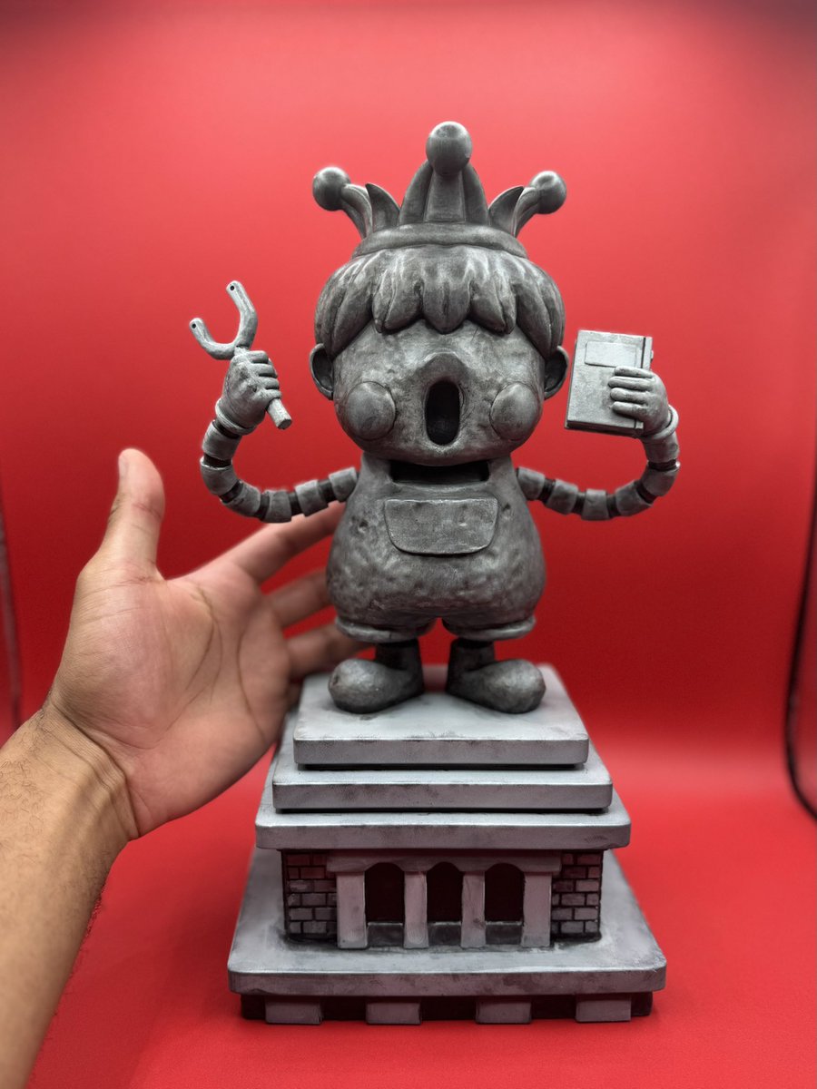 cosmix_art's tweet photo. Happy 19th anniversary to my favorite game of all time! To celebrate, here’s the Porky Statue I made! It’s by far one of the largest figure I’ve made yet! #MOTHER3_19th #MOTHER3_19周年 #MOTHER3 https://t.co/2yHuQ0tWAu