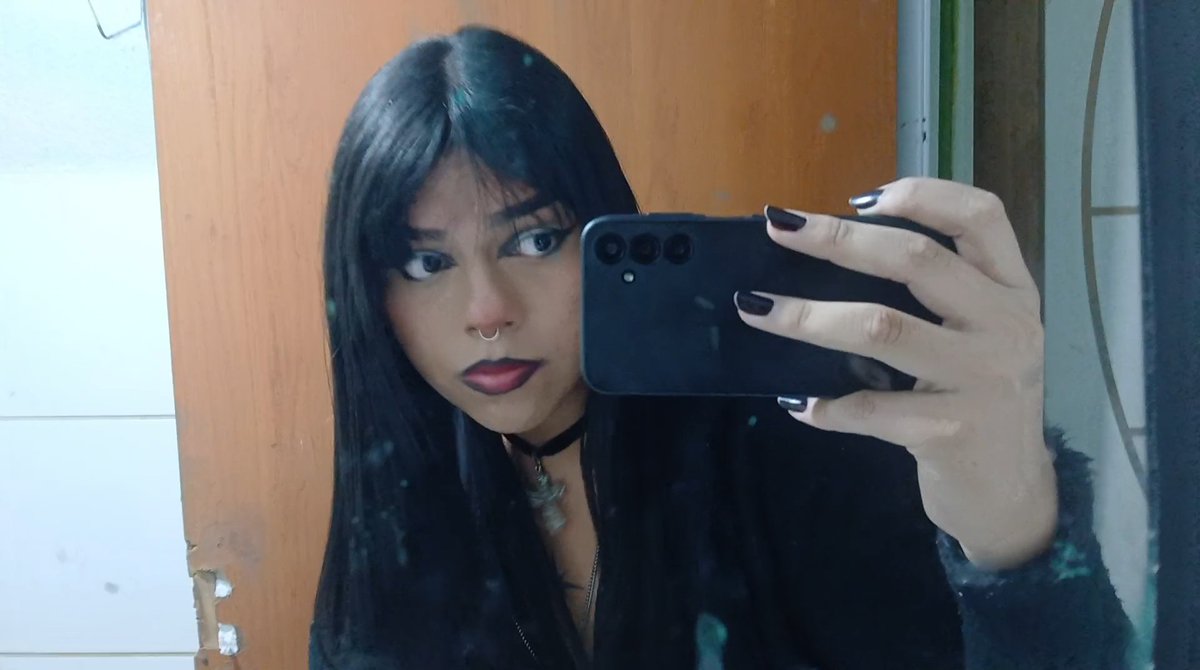 Yzu 🔞🏳️‍⚧️ tweet media