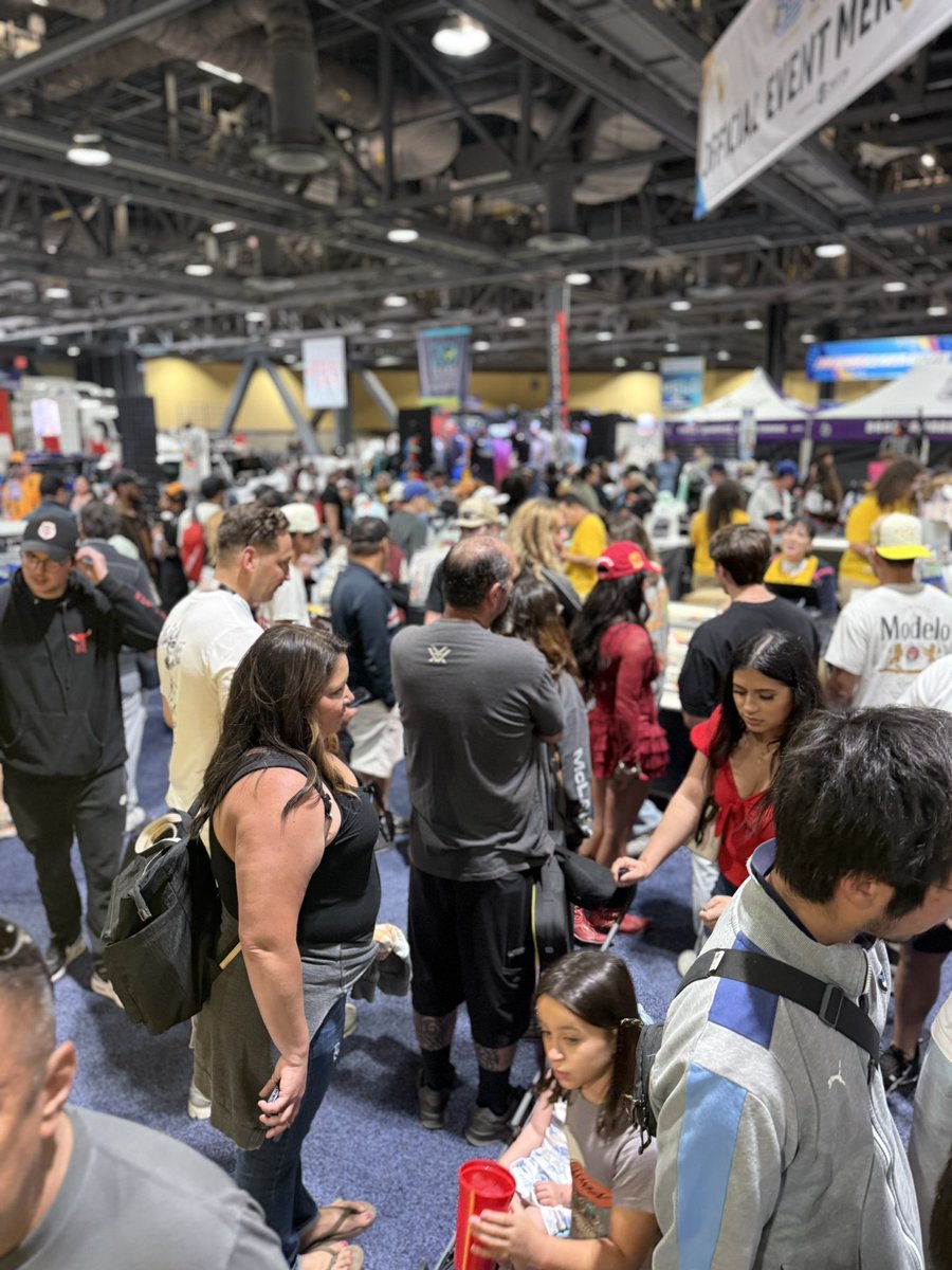 atomellis's tweet photo. HUGE event last week at the 50th anniversary of the Grand Prix of Long Beach. Record setting merch sales. @IndyCar @IMSA @LongBeachCity  #gplb https://t.co/lg0uGGP46k