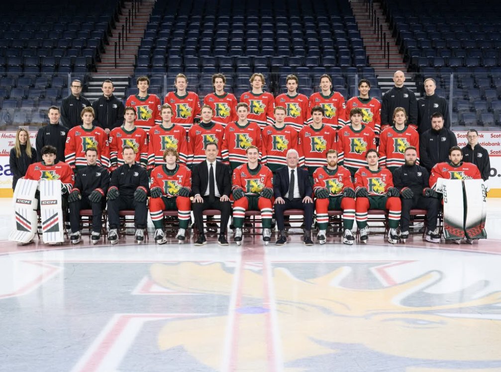 MC_MooseCountry's tweet photo. Even as the youngest team, you competed all season long, showed your pride for the jersey and had an historic round 1 upset 🫎 Thank you to all the @HFXMooseheads players for this year, I can’t wait to see what 2025-26 brings us 💚❤️ 

2024-25 team photo via Herd Instagram https://t.co/OPdrHYyZ8W