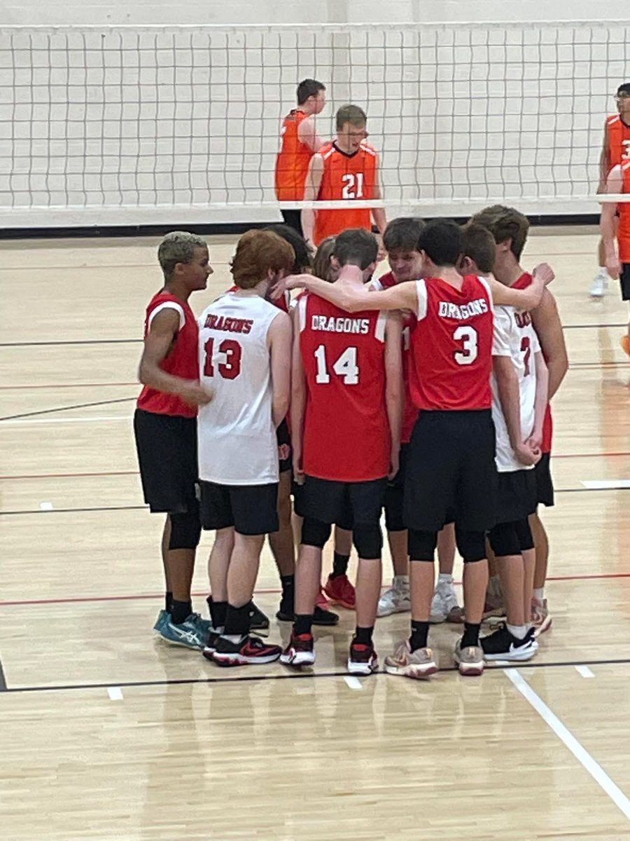 NPHSBVball's tweet photo. NPHS Boys JV Volleyball had an awesome day at the Southport Invitational. They finished 2-1 on the day!  Way to go boys! #BetterEveryDay @NPHSDragons @VoelzJames https://t.co/iirSgPVdaW