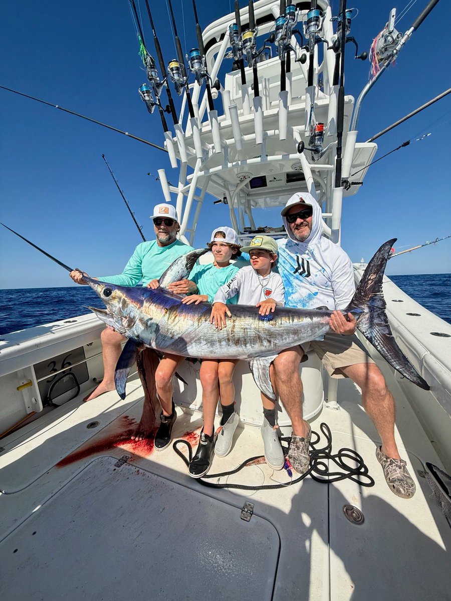 The Swordfish are biting off the Florida Keys for the Two Conchs Crew!

#twoconchs
#swordfish
#fishing