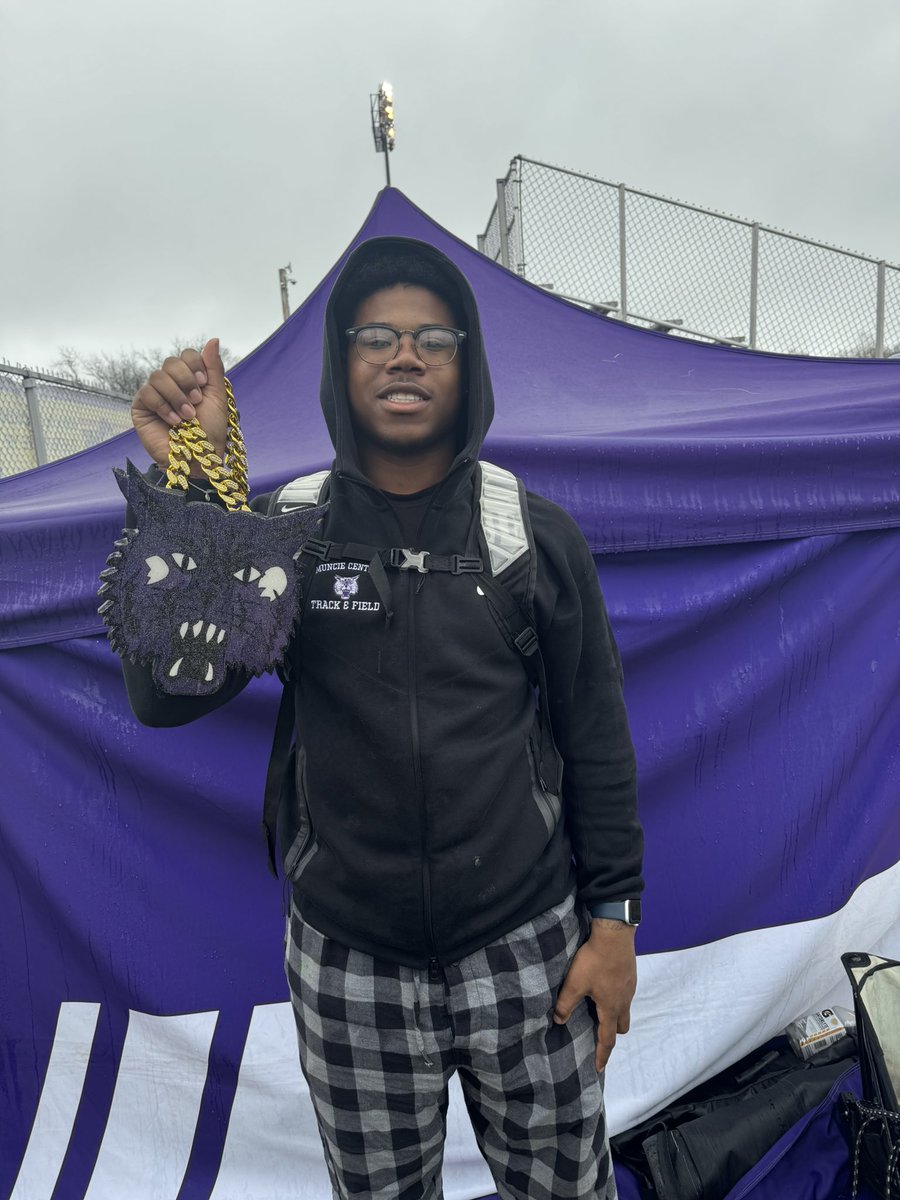 mcbearcatstrack's tweet photo. (1/2)9 Bearcats. 9 PRs. Let’s gooo! 🔥
• Allen – Shot Put
• Embry – LJ
• Clark – 1600
• Rollins – 1600
• Babb – 1600
• Reynolds – 1600/3200
• Hiatt – 110H
• Wright – 110H
• Roberts – 400
Iron sharpens iron ⚒️
#PRChain #BearcatTrack https://t.co/DJa8mMb7t3
