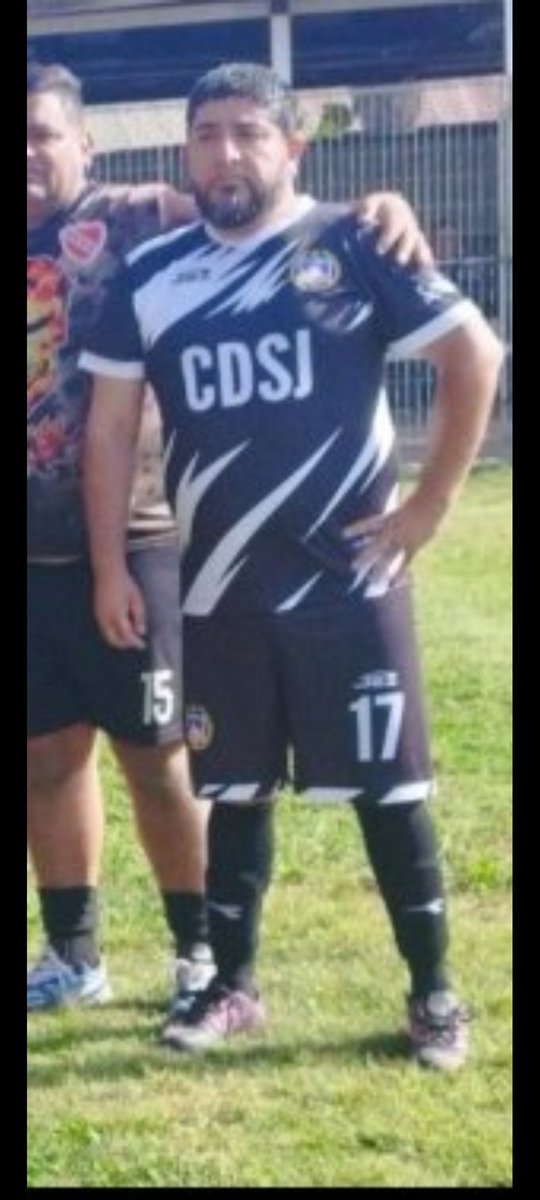 caroca_ramon's tweet photo. @M4LLEA sobre todo en la que juegas con la insignia de colo colo https://t.co/wLZqeunVzW