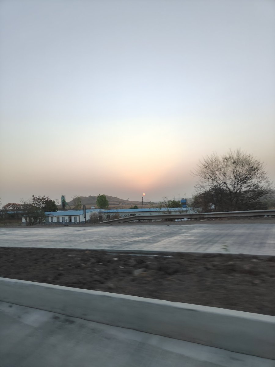 devamitrapanda's tweet image. #myrandomclick सुकुन वाला सुप्रभात 🌄🌄