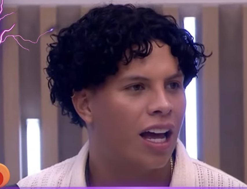 DanielTrujiillo's tweet photo. Yo si decía que había visto a Emiro en algún lado JAJAJAJAJAJAJA  #LaCasaDelLosFamososCol #LaCasaDeLosFamososCol2 https://t.co/XpMNahVVXA