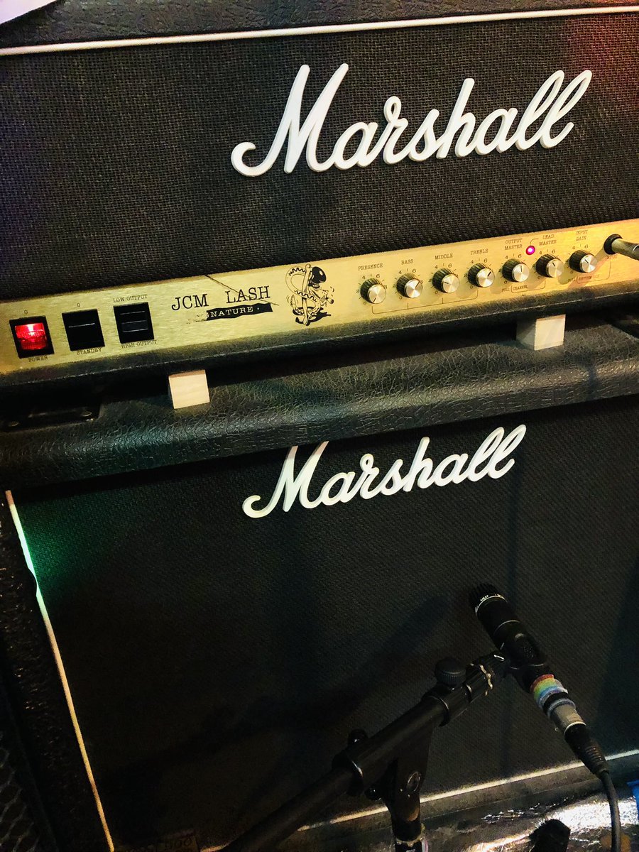 SecretHiding_JP's tweet photo. 初めての場所でバンド練習でした！
急遽御厚意でSHOWROOMにて3曲だけ生配信しました！
今後も配信などやっていけたらと思っております🥳 https://t.co/2hX3wVdttv