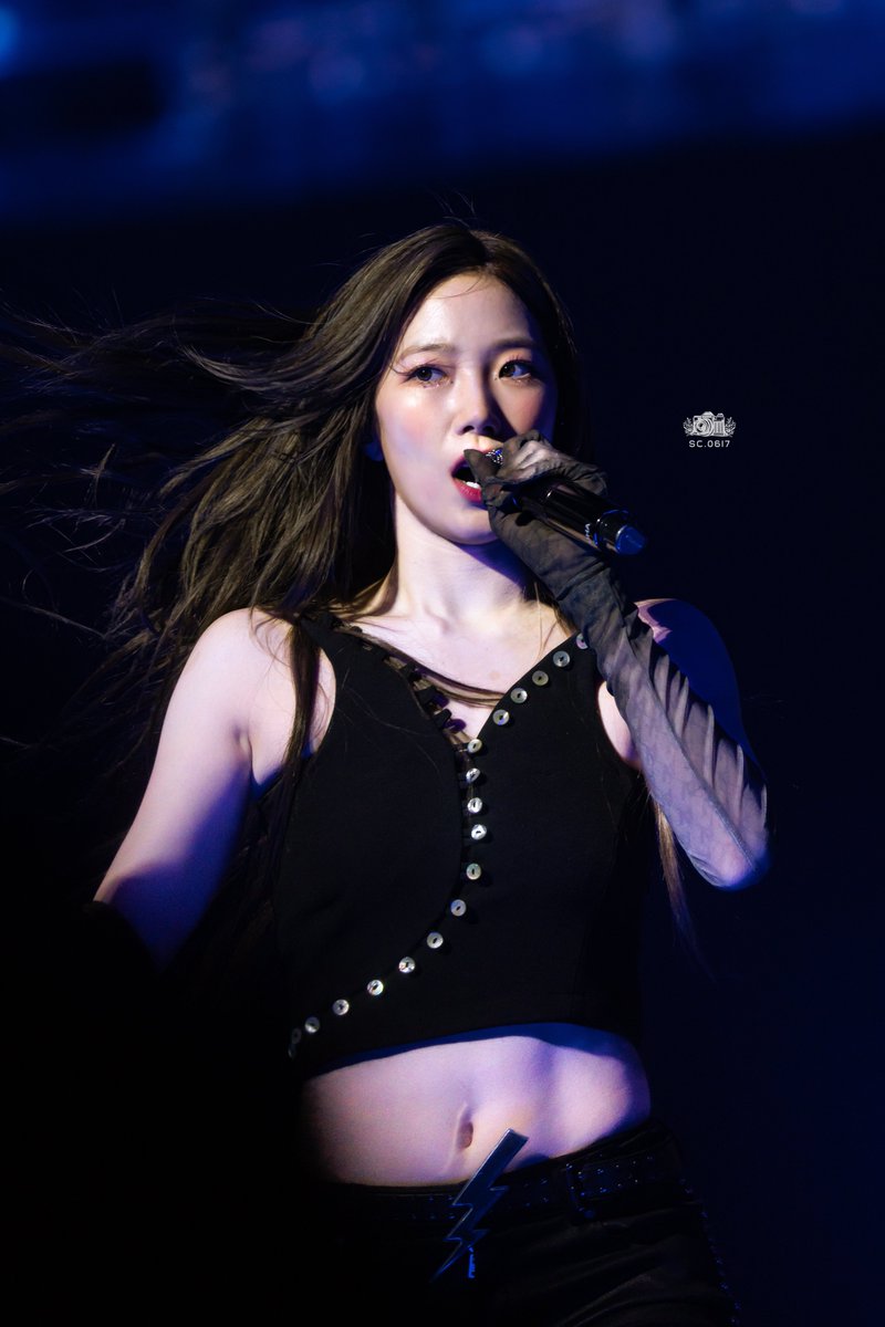 20250419 LE SSERAFIM TOUR 'EASY CRAZY HOT' IN INCHEON 🇰🇷 11: KAZUHA ...