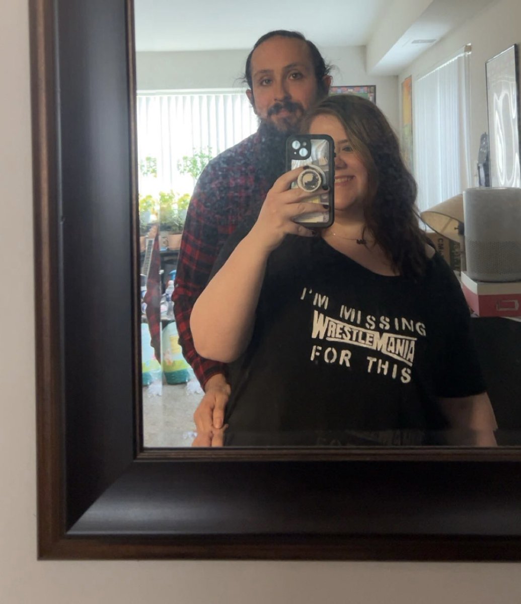 ellenmariexo's tweet image. Help me find whoever is playing wrestlemania at #freethrow in dc tonight ft the shirt I made just for this occasion