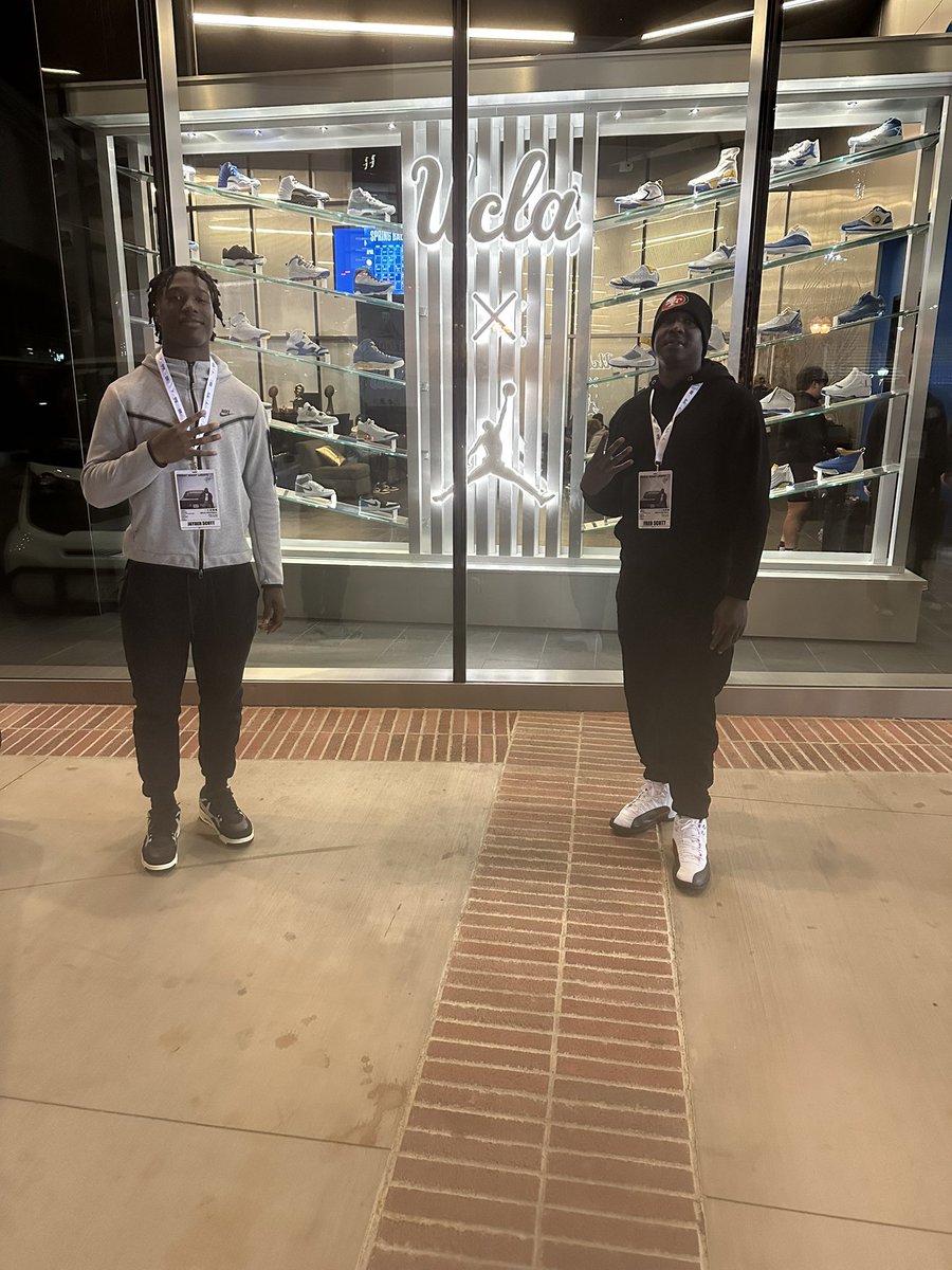 Jayden Scott (@jaydenscott02) on Twitter photo Great day at <a href="/UCLAFootball/">UCLA Football</a> yesterday!! Thank you again <a href="/JetsonBland/">Jordan Bland</a> <a href="/CoachWhiteEra/">Scott White โ๏ธ</a> <a href="/TyreeThompson05/">Coach Thompson</a> <a href="/CoachGabeLynn/">Gabe Lynn</a> <a href="/anthony_goliver/">Anthony Goliver</a> <a href="/DeShaunFoster26/">DeShaun Foster</a> for having me and my father <a href="/fjscotty4/">Fred Scott</a>. <a href="/VMHS_Prospects/">Vista Murrieta Football Staff</a> #DRE Great day at <a href="/UCLAFootball/">UCLA Football</a> yesterday!! Thank you again <a href="/JetsonBland/">Jordan Bland</a> <a href="/CoachWhiteEra/">Scott White โ๏ธ</a> <a href="/TyreeThompson05/">Coach Thompson</a> <a href="/CoachGabeLynn/">Gabe Lynn</a> <a href="/anthony_goliver/">Anthony Goliver</a> <a href="/DeShaunFoster26/">DeShaun Foster</a> for having me and my father <a href="/fjscotty4/">Fred Scott</a>. <a href="/VMHS_Prospects/">Vista Murrieta Football Staff</a> #DRE