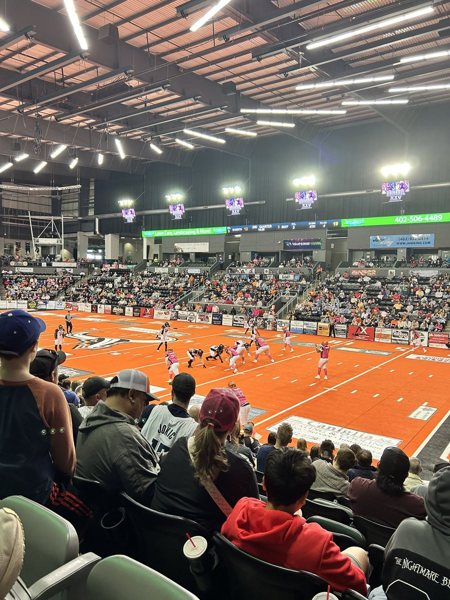 unonsslha's tweet photo. Our members had a lot of fun at the Omaha Beef Football game! Thank you @UNOSpiritTrad @SertomaHQ @NSSLHA #nsslhastrong https://t.co/5AtQfuPaKE