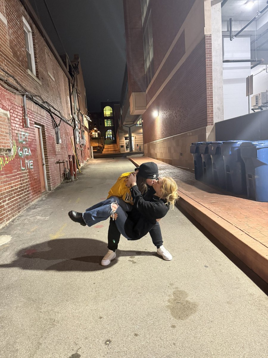 devdev0909's tweet photo. It’s nights like this when nothing else matters https://t.co/C1m8GOlgll