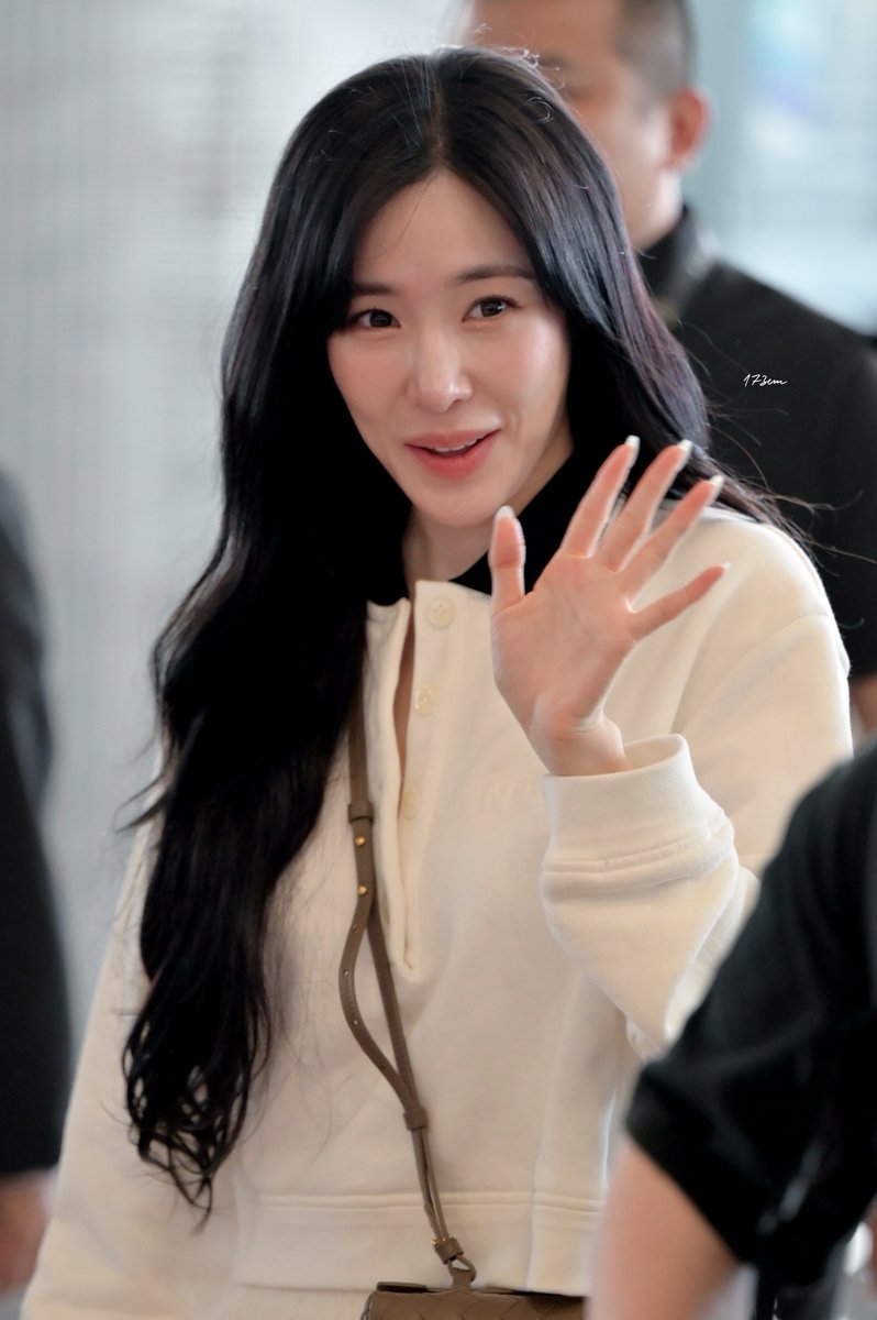 173cmmm's tweet photo. safe flight👋🏻✈️ @tiffanyyoung 

#2025HEREFORYOU_IN_BANGKOK
#2025TIFFANYYOUNGTOUR
#TIFFANYYOUNG #2025HEREFORYOU_IN_ASIA https://t.co/VTlL9CLS7B