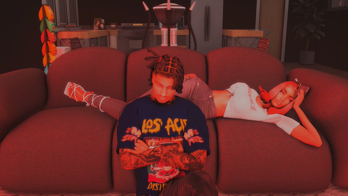 virgosimluva97's tweet photo. My man my man my man they love this couch 🥰😍 having business conversations #Strippas #Showusyoursims https://t.co/qDAzWm8Svr