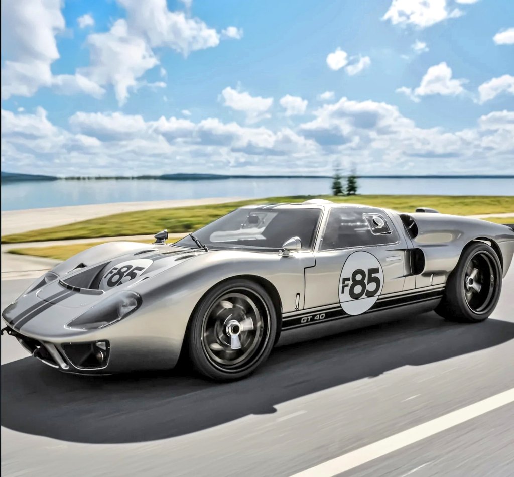 kmandei3's tweet image. #SideShotSaturday Beauty!