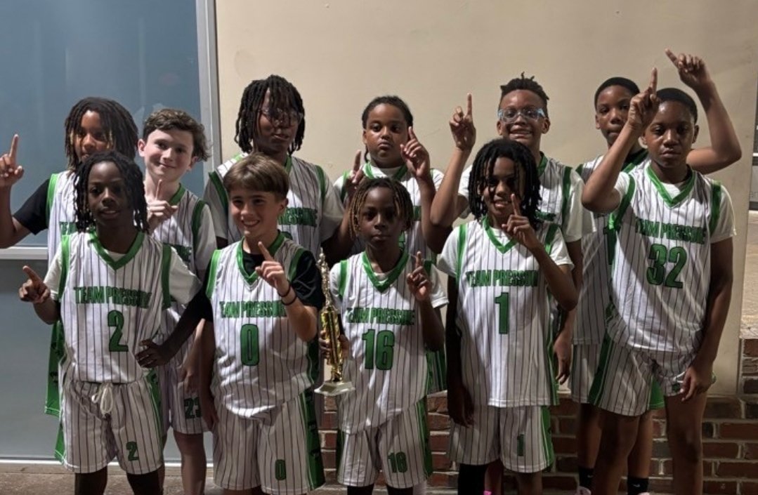 910Pressure's tweet photo. 5TH GRADE CHAMPIONS
Our boys' 1st time playing AAU BASKETBALL ever. 
We went UNDEFEATED today.
Great start to the season, fellas. 
🏆  👏 🔥 💯 https://t.co/p6qDUoBPVr