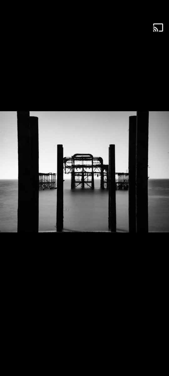lostart0503's tweet photo. I want to enter the void 

#photography #beautiful #ocean #Brighton #longexposure #art #artist #death #seascape #landscapephotography #MentalHealth https://t.co/m3zPOZh9JS