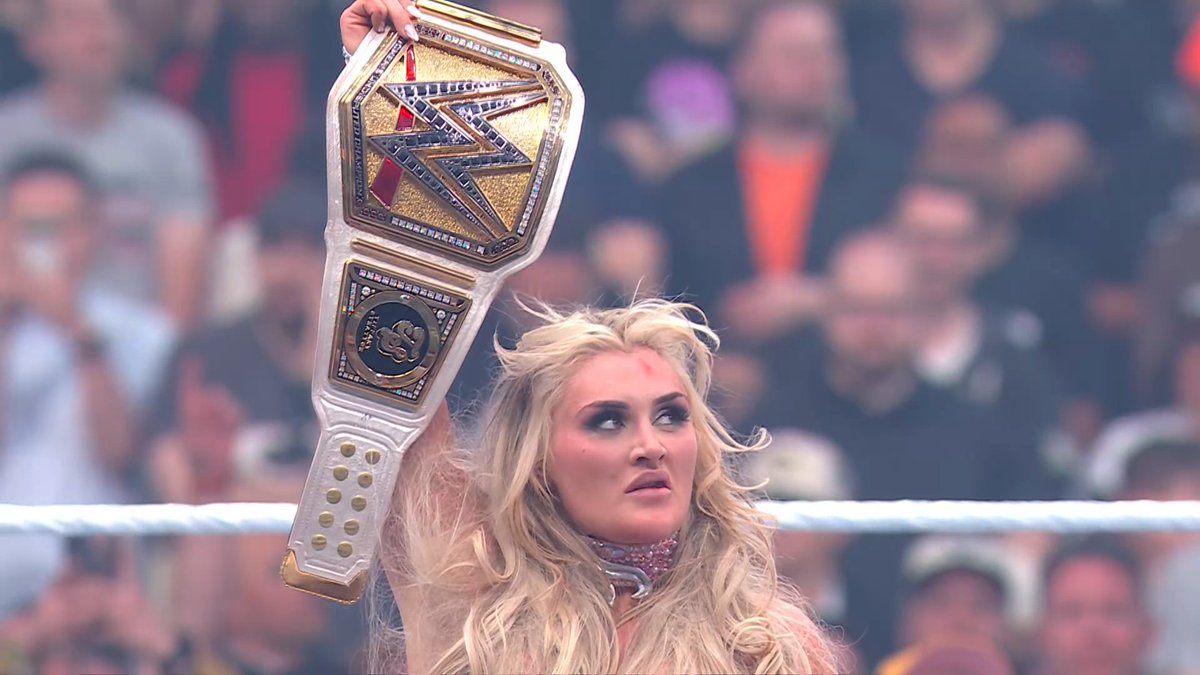 Cultaholic's tweet photo. This was the correct result #WrestleMania https://t.co/BQoGXQZ8Gg