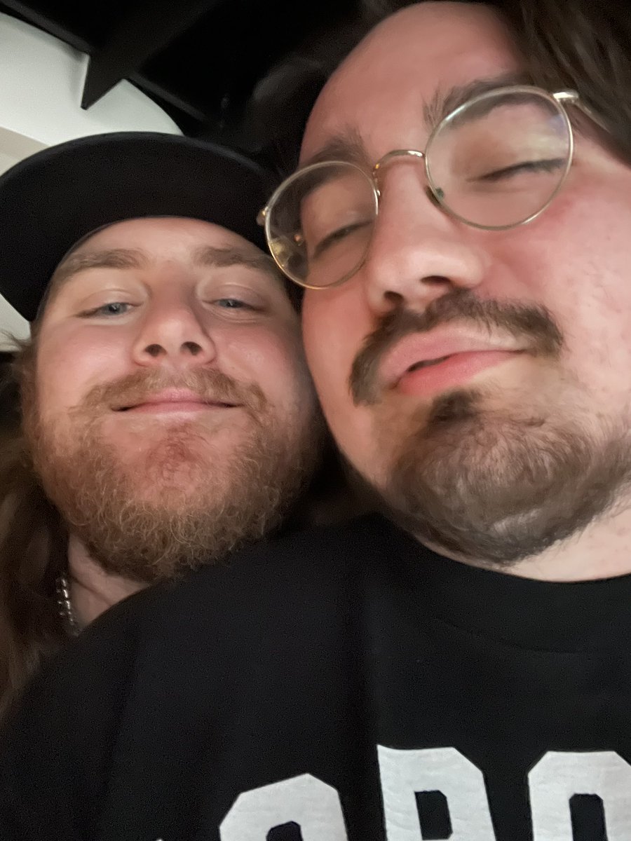 Sniping_Soup's tweet photo. Wrestlemania going crazy https://t.co/xn9WE75GaB
