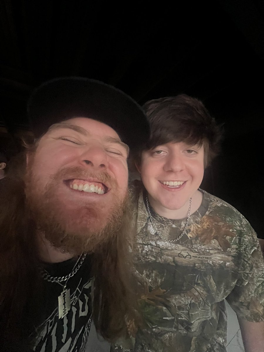 Sniping_Soup's tweet photo. Wrestlemania going crazy https://t.co/xn9WE75GaB