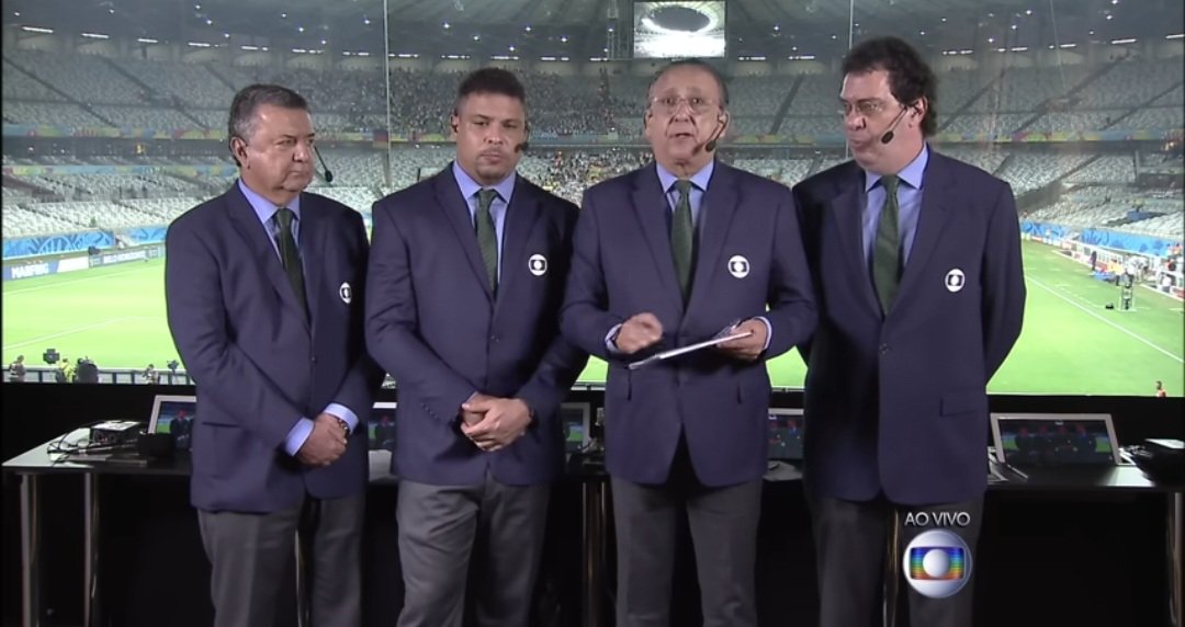CarlosEd's tweet photo. @tonyxrios1 Hoje, foi um vexame. Hoje, o futebol brasileiro foi humilhado, foi uma humilhação. Mas o bglh vai ficar sinistro na próxima vez. https://t.co/UcFpiGQADw