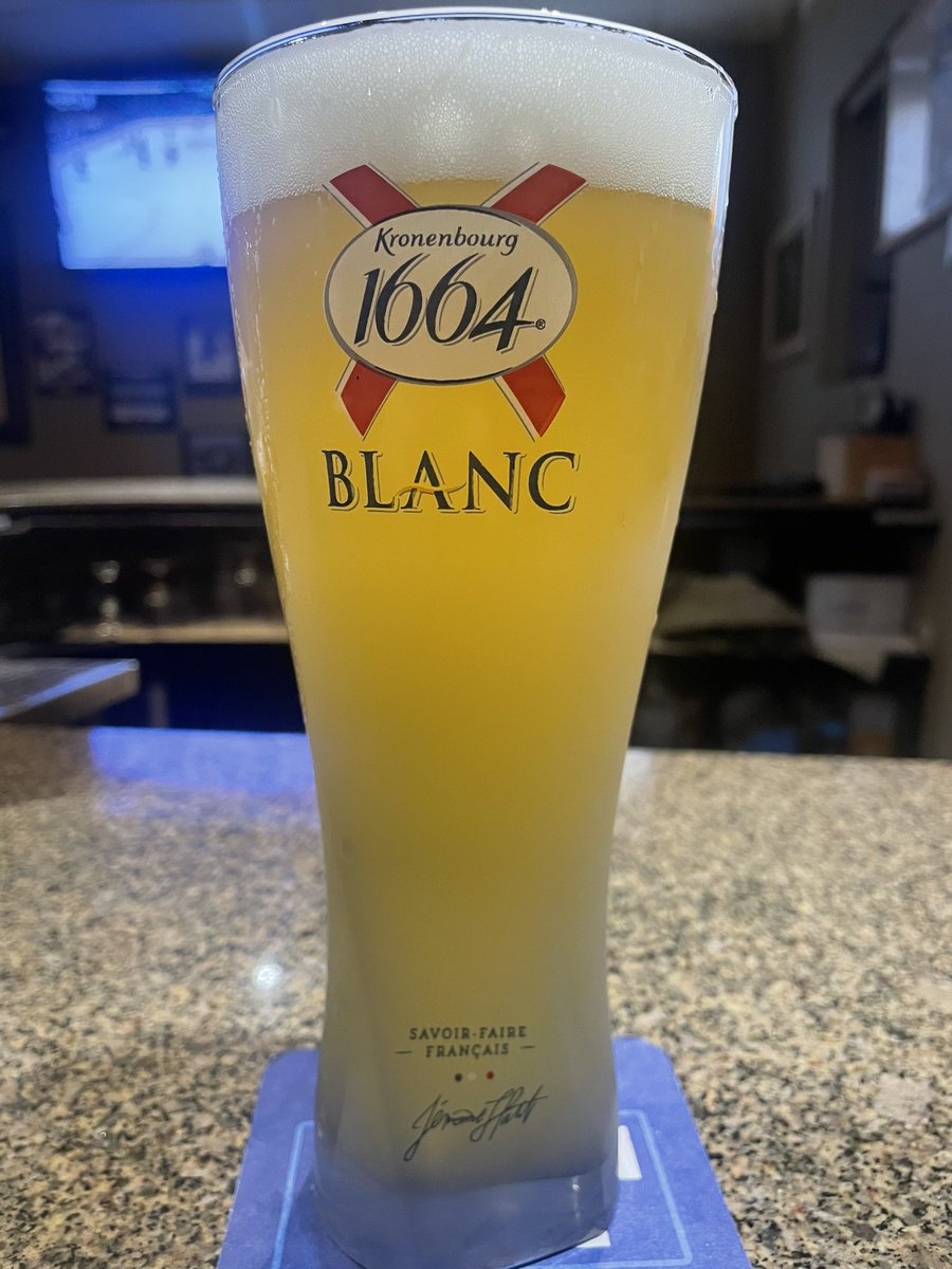 JiamLoans's tweet photo. yall mind if a white boy speaks a little francàis https://t.co/gmboXOWDb5