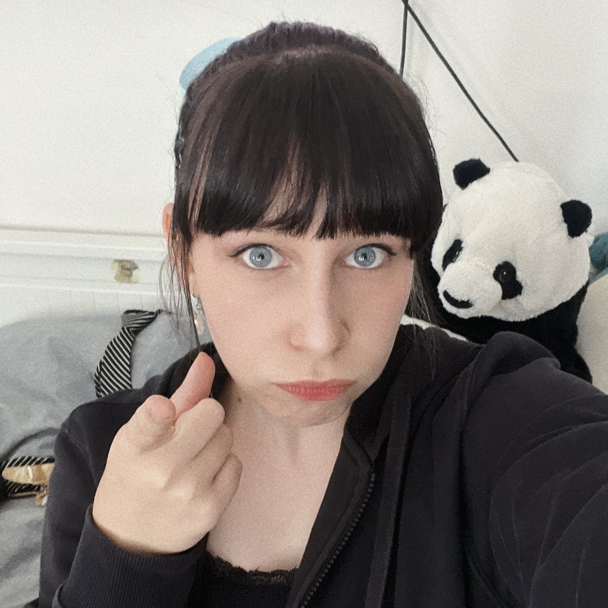 idol… 4… YOU!!! 🐼