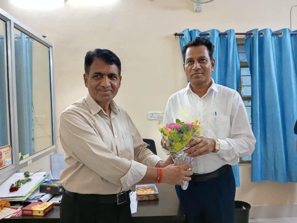 प्रिय मित्र श्री आर के पटले जी को जन्मदिन पर हार्दिक शुभकामनाएँ । आप स्वस्थ प्रसन्न रहें और दीर्घायु हों । मंगलमय प्रभु से यही कामना है । हार्दिक बधाई ।
<a href="/RameshPatle2/">Ramesh Patle</a>