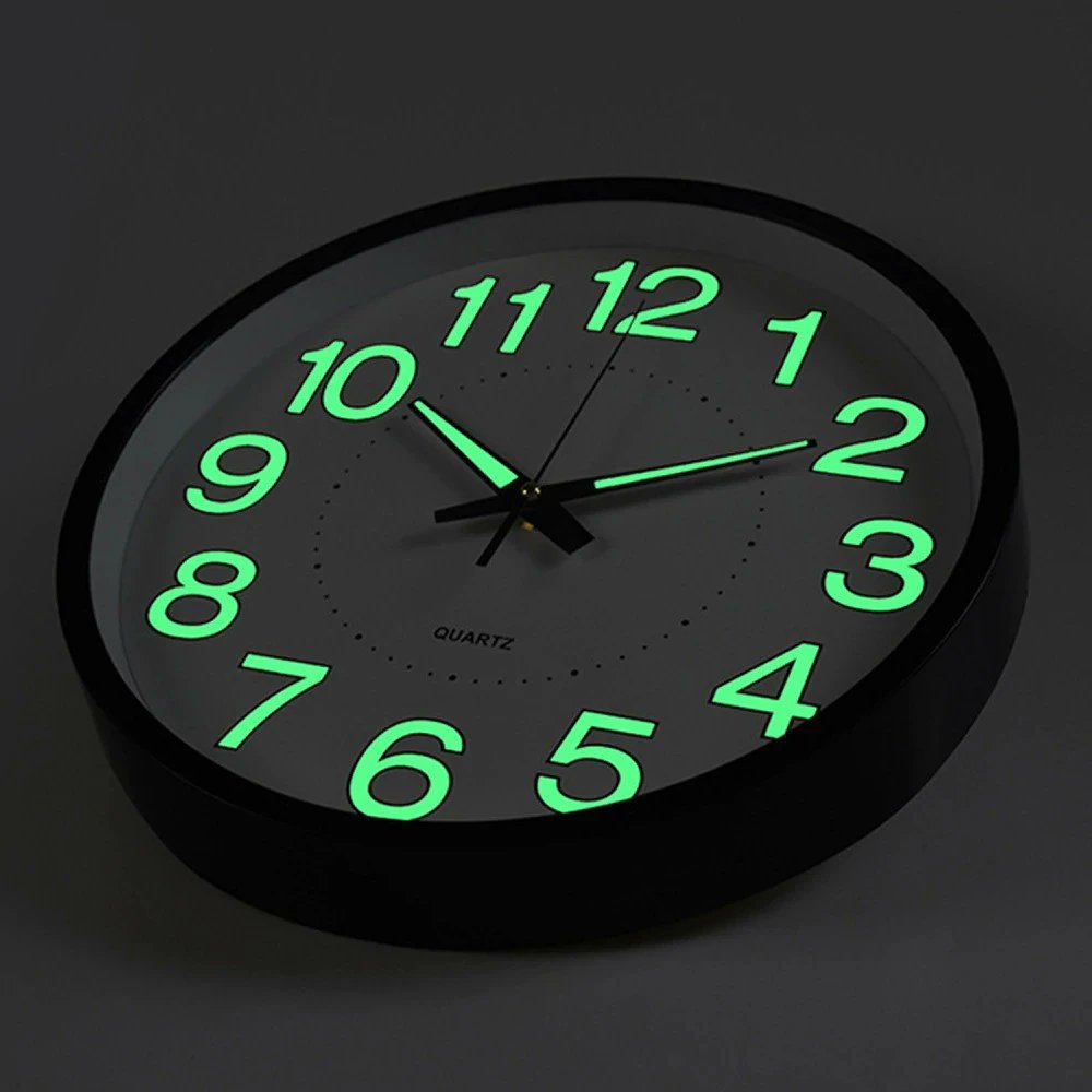 shopee_fest's tweet photo. Dan biar makin lengkap, dinding kamar juga upgrade dong!
Jam dinding glow in the dark ini bukan cuma penunjuk waktu, tapi juga statement ✨
Pas lampu mati...nyala lembutnya cakep banget!

🕒 Cek produknya: https://t.co/PZmwc4bNRE

#kamarestetik #jamdindingunik #glowinthedark https://t.co/HZr3omkoYY