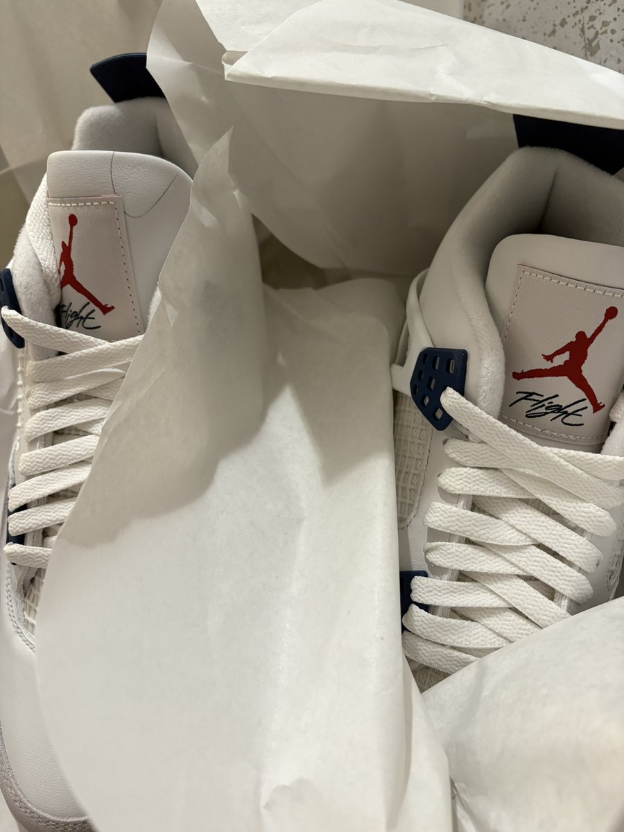 _Vega93's tweet photo. @KicksFinder @Nike @nikesb  🙃 https://t.co/dBY2fX9e2Q