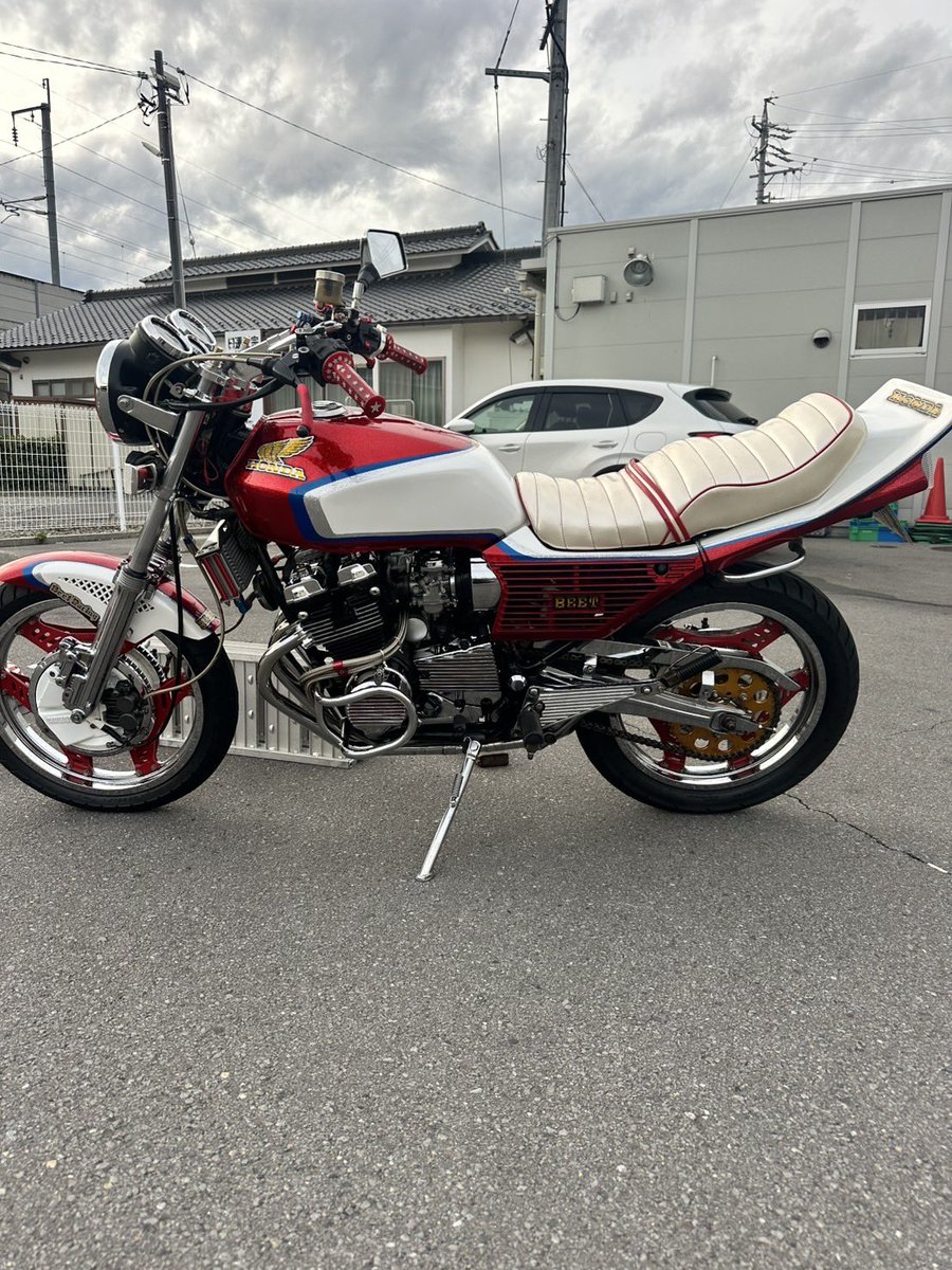 777_bib_jp's tweet photo. 代理で売ります！長野県からです。
CBX400F
国内1型
不具合無し
250万希望
早期取引の方値下げします！！
条件付きで現車確認可能です🙋
#CBX400F売ります
#フル国内 https://t.co/282F4ZRIw0