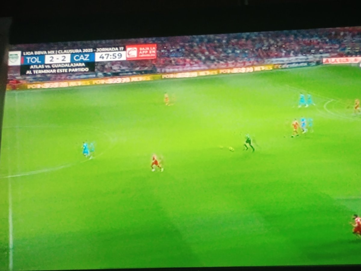MARTHAAURORADE6's tweet photo. @FutboleroSabado VAMOS TOLUCA https://t.co/g4IVyF2avt