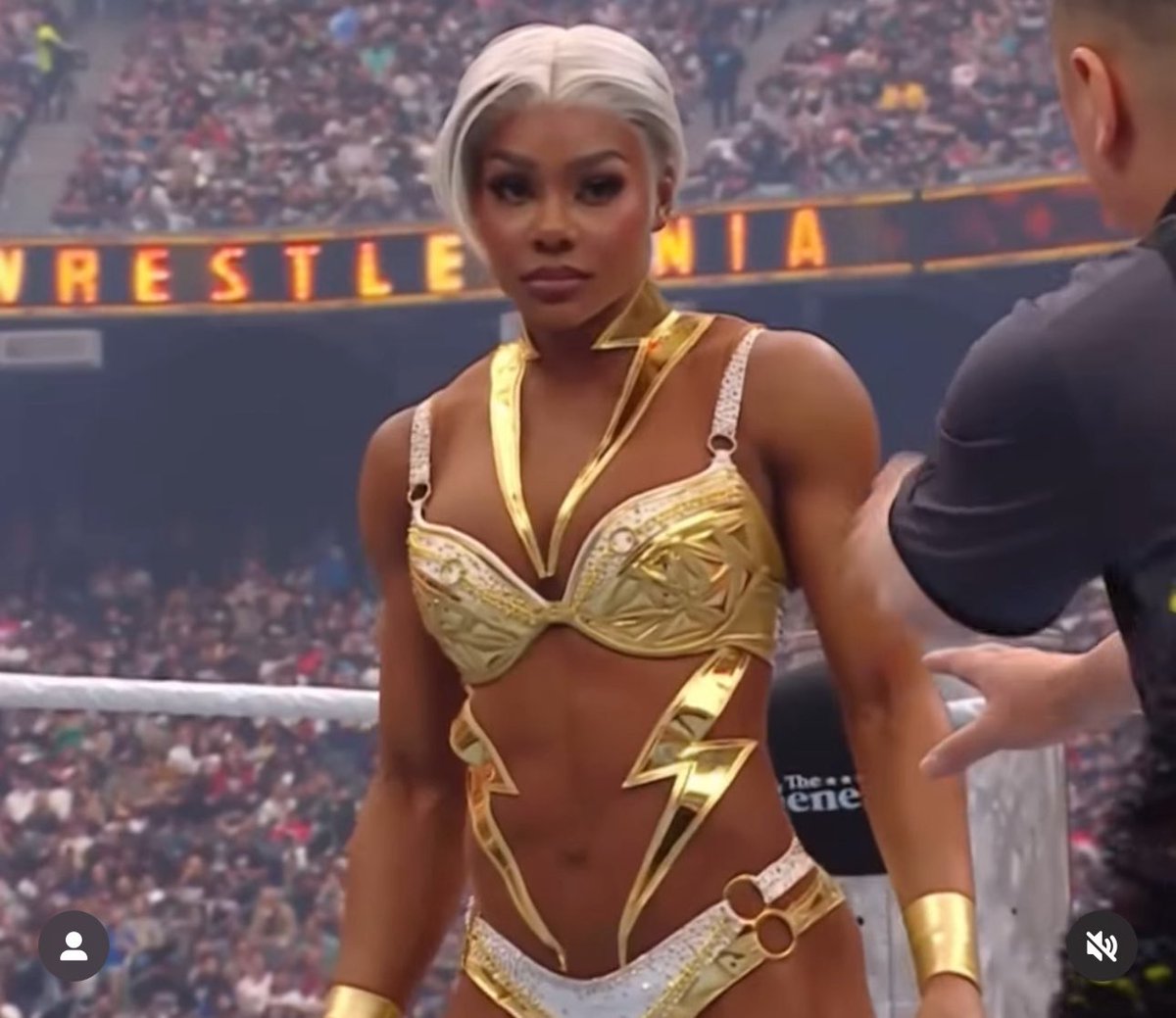 onikabankz's tweet photo. Now THIS is how u bring a design to life! Whoever made her gear gets their 10’s bc it looks amazing. @EGOX3D ate the design https://t.co/JlE1vhHZLD