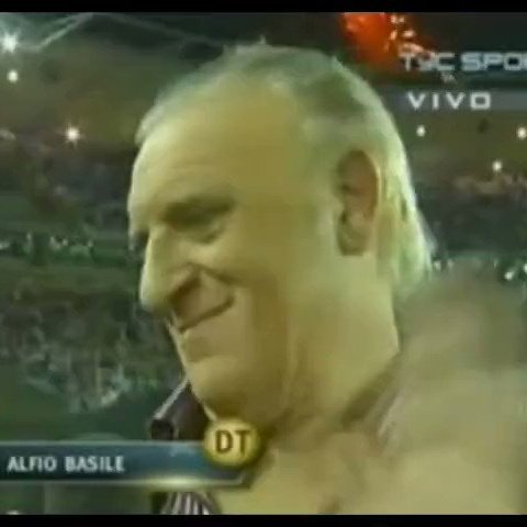lukit_az's tweet photo. Tenés que cerrar el estadio, las genias hacen esto https://t.co/qa0cOKneyz