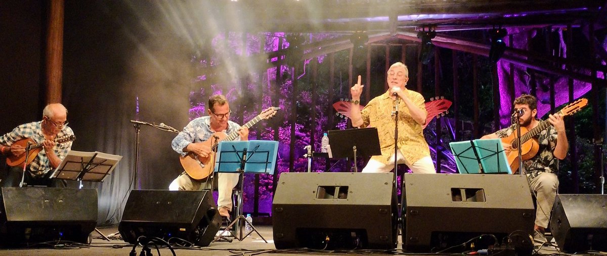 donniedarko73's tweet photo. festival sunset rio instrumental: trio madeira brasil &amp; ivan lins @ parque garota de ipanema 

#triomadeirabrasil #zépaulobecker #ivanlins #sunsetrioinstrumental #festival
#parquegarotadeipanema #arpoador #riodejaneiro https://t.co/qHwL4Qx4nE