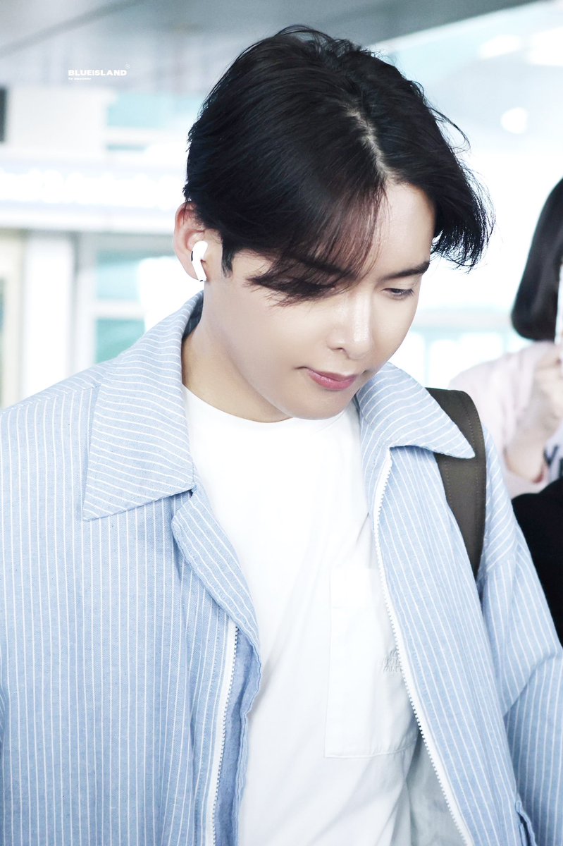 Island9Blue's tweet photo. 250420
ICN도착

#려욱   
#김려욱
#슈퍼주니어 
#RYEOWOOK 
#SUPERJUNIOR https://t.co/LjLrFX1oEw