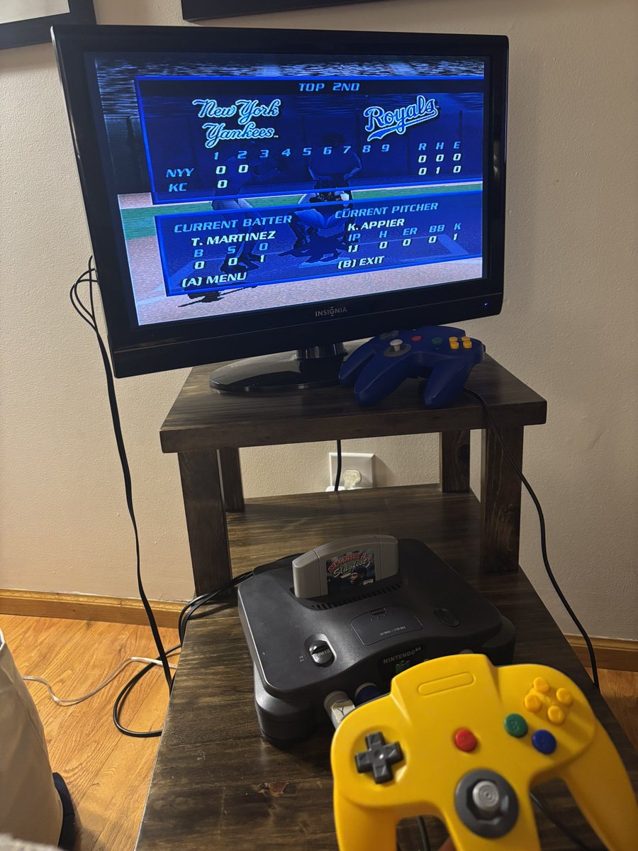 Playing an old favorite Ken Griffey Jr Slugfest tonight. I cannot believe they designed the N64 controller the way they did.