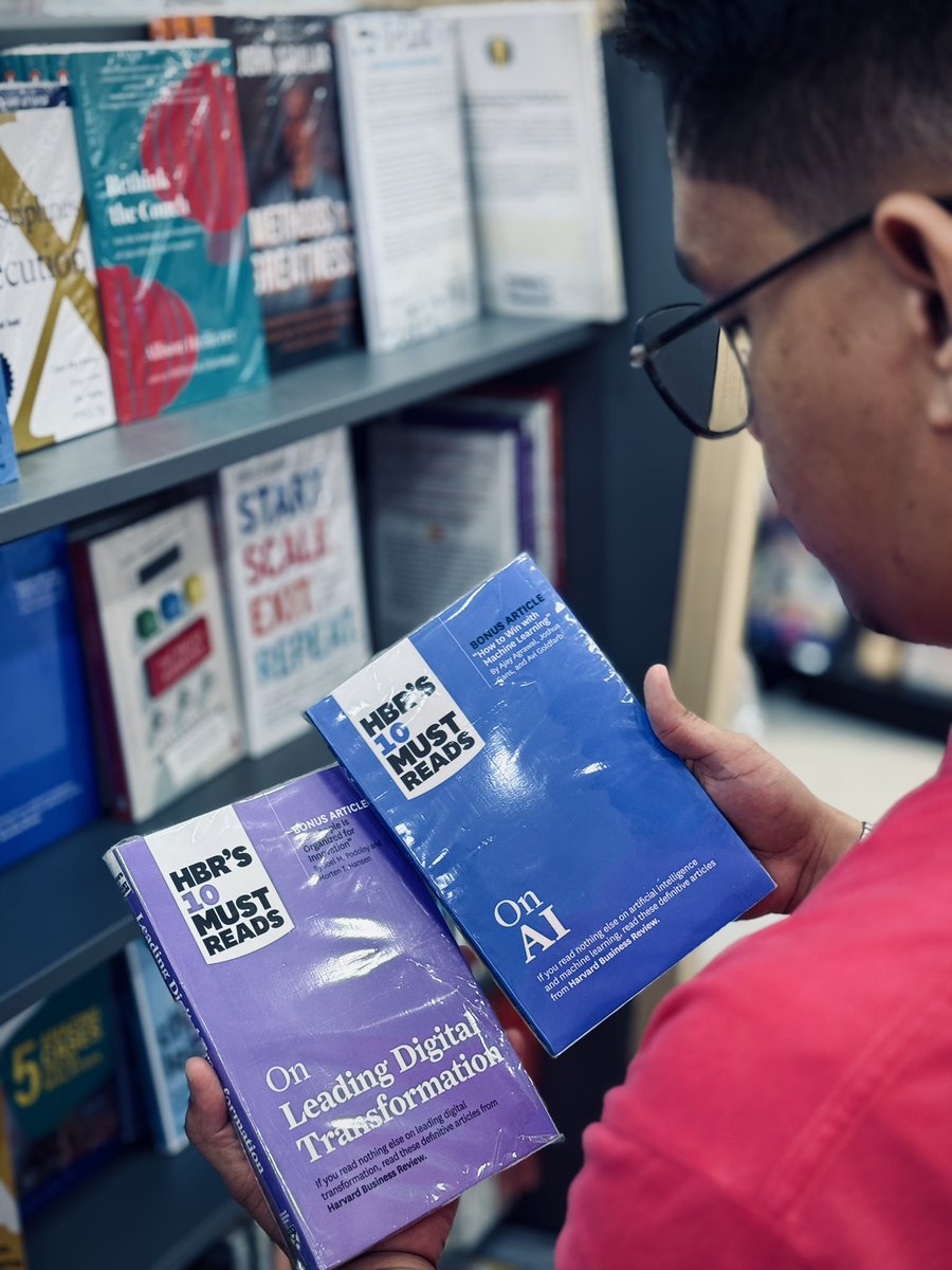 Sedap baca Harvard Business Review (HBR) ni. Research dan insights dia memang praktikal untuk usahawan. 

Tapi tu laa. Nak baca artikel-artikel yang berkualiti ni, pengerasnya pun sama keras. 

Tunggu jualan gudang. 

Kalau sentiasa nak kejar new arrival, demam.🥲