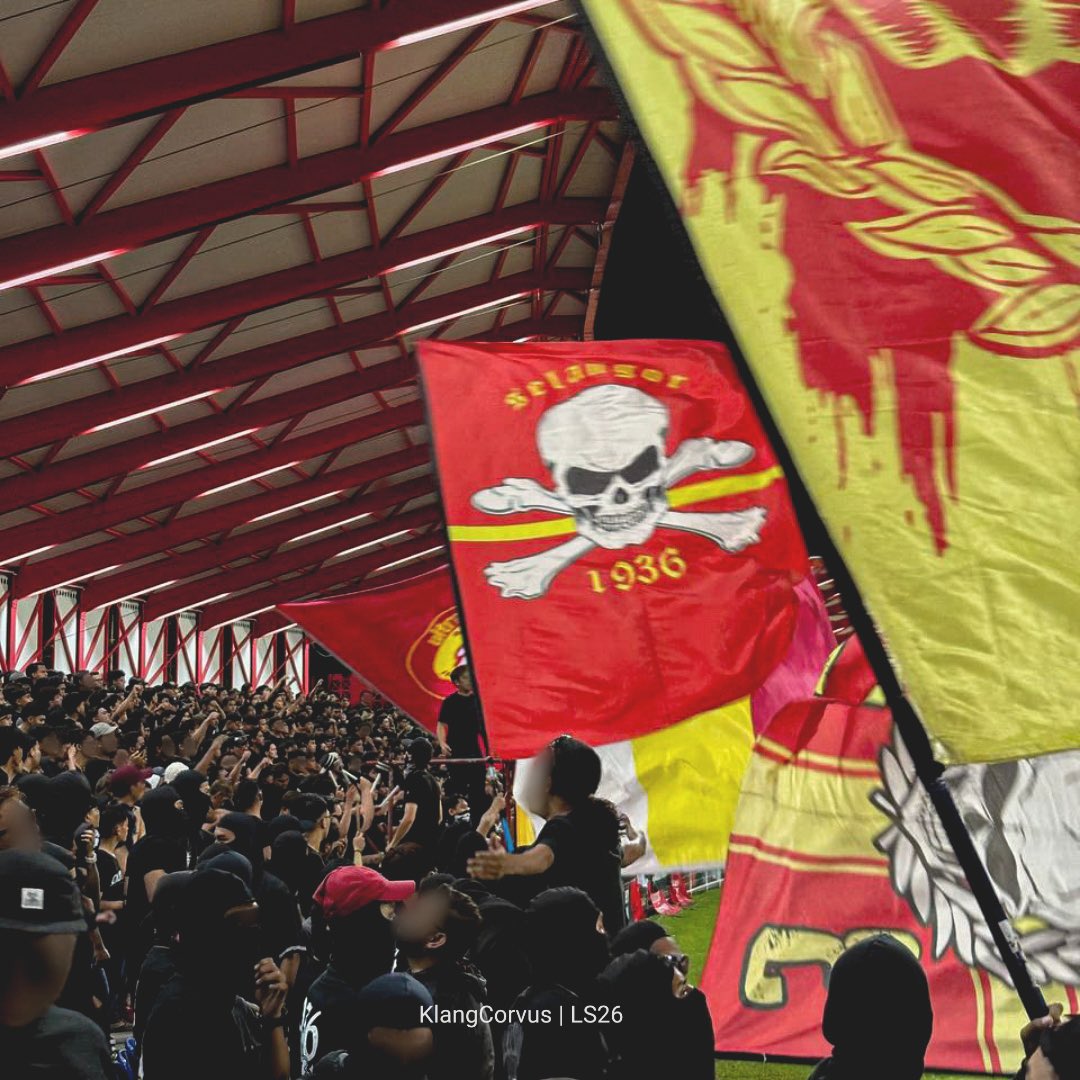 Klang_CorvuS's tweet photo. SIGN OFF SEASON 2024/2025

Tabik hormat buat semua yang terlibat dalam kegilaan musim ini. 

Perjuangan ini takkan terhenti, Semangat ini takkan pernah mati ! Teruskan menyokong bola sepak tempatan ! 

1) https://t.co/u6H6NQYvpt