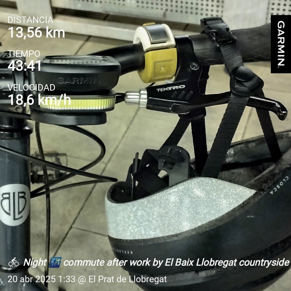 jairoalonso's tweet photo. DAY 20 OF 30. Night ride after work by empty roads of El Baix Llobregat #elprat #castelldefels #30diesAmbbici Tonight I'm going to share with you my favorite cycling brands #blb #garmin #ravemen #closca #bicibox @bricklanebikes @Garmin @ravemen_jp @closcadesign @Bicibox_AMB https://t.co/al3vFHkIgV