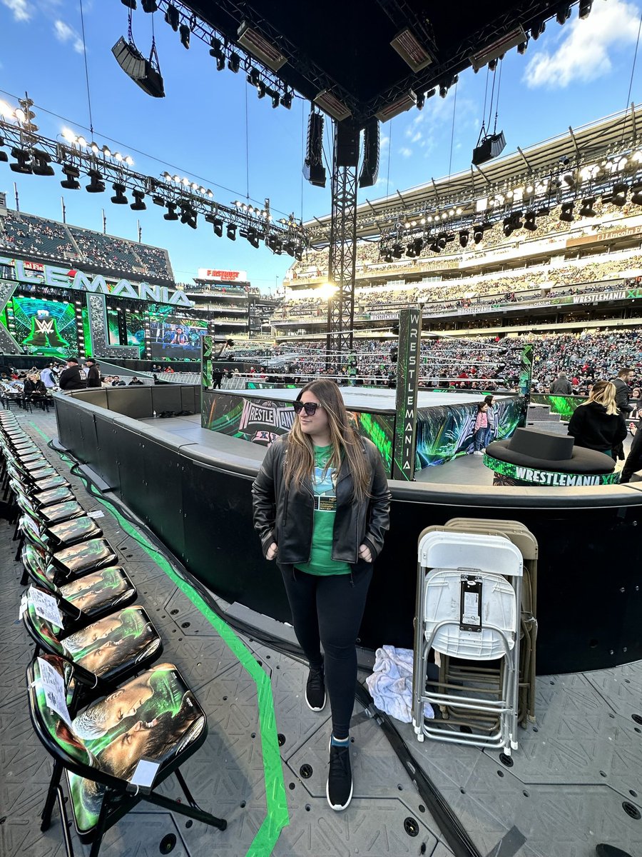 Throwback in honor of Wrestlemania #PhillyPhilly✌🏼