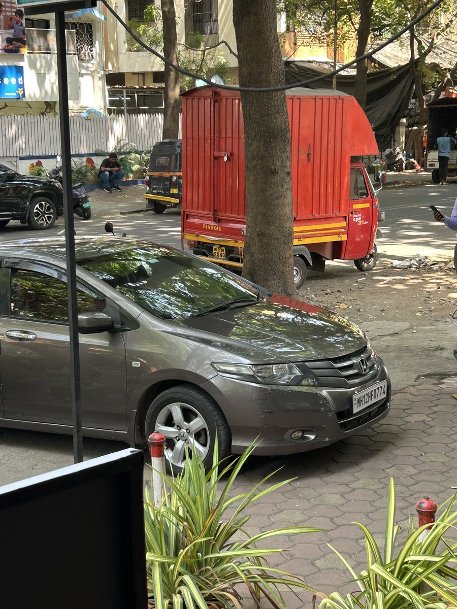 sagar82's tweet photo. @PuneCityTraffic Parked on foot path causing inconveniences MH12HF0774 in Viman Nagar https://t.co/k1Dex9uHj0