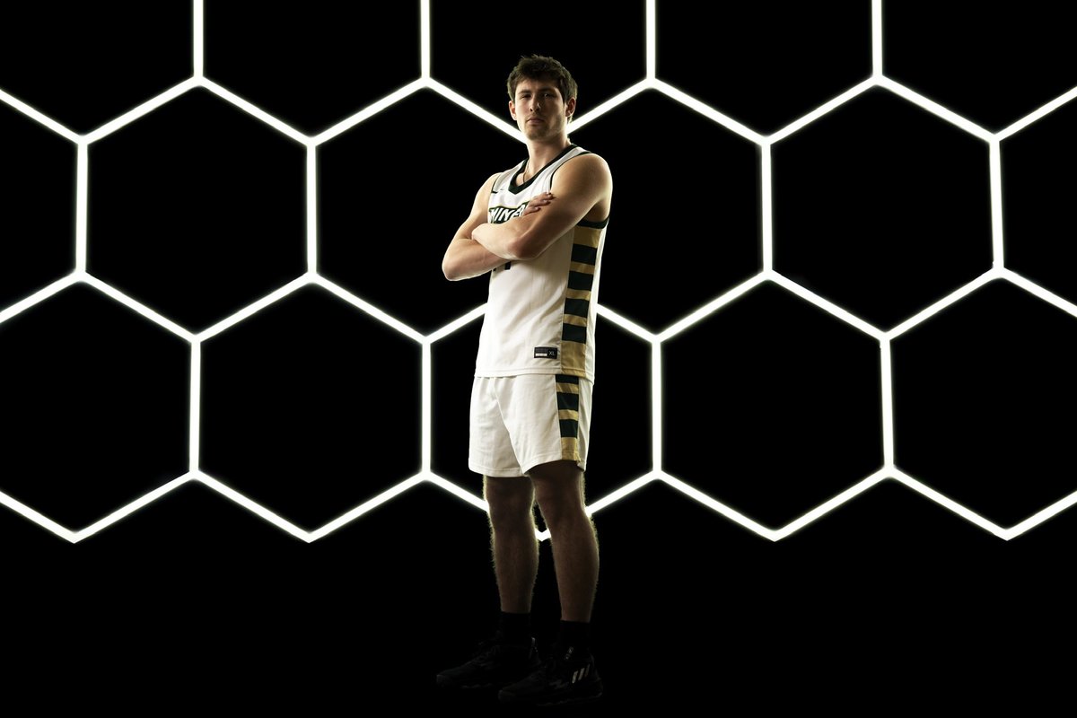 IVA ALL-TOURNAMENT TEAM FOR SALLADE

Aaron Sallade has been named to the 2025 IVA Championships All-Tournament Team. He recorded back-to-back matches with career-highs in kills with 19 and 23. 

#minerpride #IVAchampionships